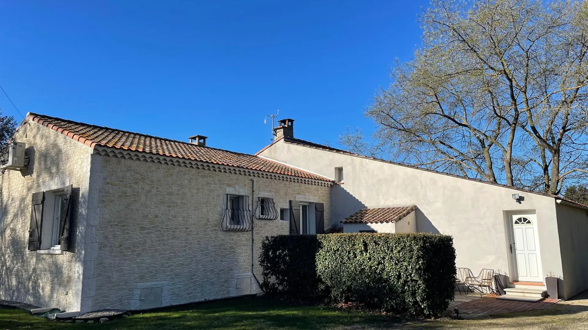 Arles Campagne Location 
